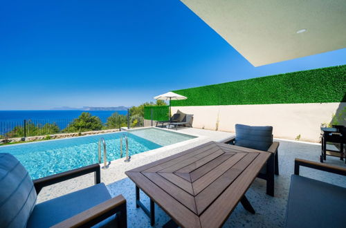 Photo 10 - villa Larissa With Sea View