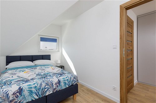 Photo 4 - Seaside Escape Apartments by Renters
