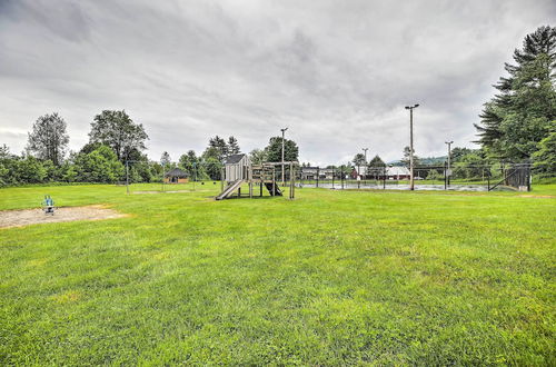 Photo 28 - Cozy Stowe Condo w/ Amenities < 6 Mi to Slopes