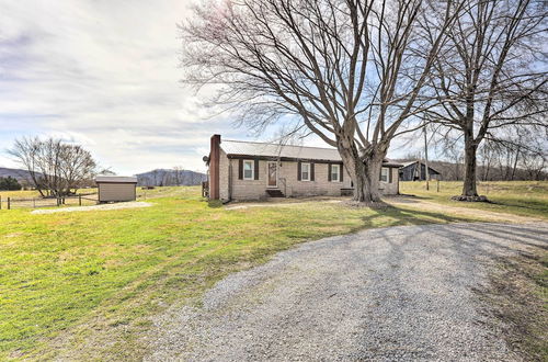 Foto 3 - Family Home w/ Deck, 2 Mi to Lake Cumberland