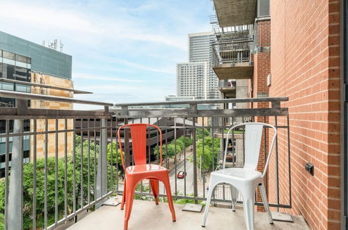 Foto 6 - Austin Upscale 1BD 1BA Downtown Apartment