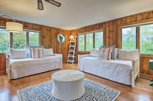 Photo 10 - Spacious Getaway W/deck - Walk to Nantucket Sound