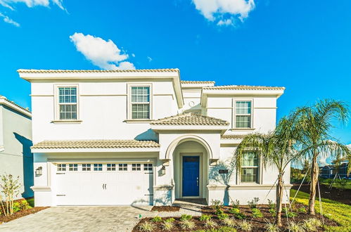 Photo 7 - Stunning 8BR Theater Pool w Greenview