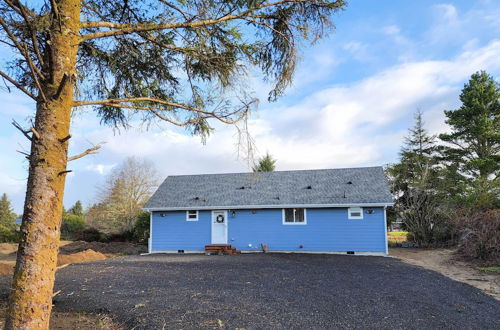 Photo 2 - 'canal Cottage' Retreat w/ Dock & Waterfront Views