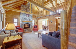 Foto 1 - Interlochen Cabin w/ Fireplace - Near State Park