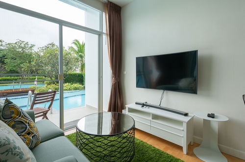 Photo 15 - Hua Hin One Bedroom One Bathroom With Pool Access Beachfront Nice Furniture