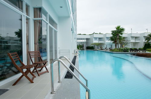 Photo 21 - Hua Hin One Bedroom One Bathroom With Pool Access Beachfront Nice Furniture