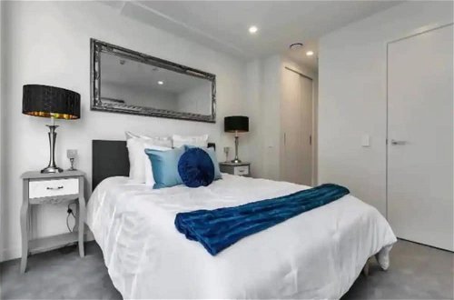 Foto 3 - Stylish 1 Bedroom With Office Area Plus Parking