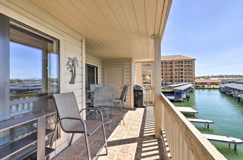 Photo 30 - Waterfront Condo With Balcony & Dock Access