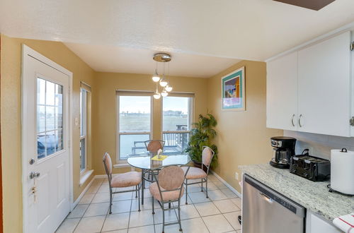 Photo 27 - North Padre Island Condo - Close to Beaches