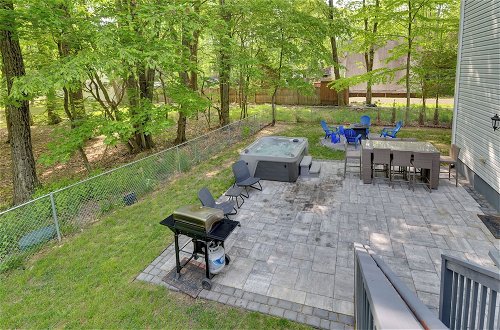Photo 29 - Poconos Family Getaway w/ Fire Pit & 2 Game Rooms