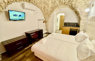 Photo 2 - Petrakis Inn