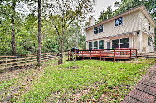 Photo 14 - Modern Montgomery Home W/backyard, Deck, & Grill