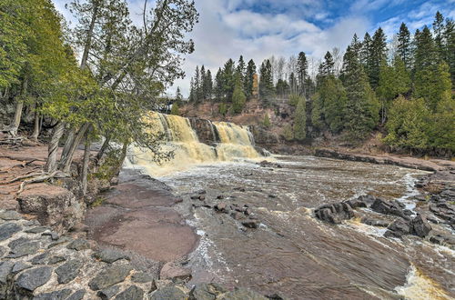 Foto 22 - North Shore Luxury Cabin By Gooseberry Falls