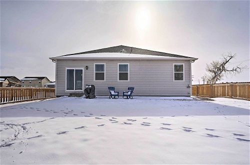 Foto 9 - Dreamy Windsor Home With Grill ~ 3 Miles to Lake