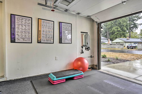 Photo 9 - Lovely Vancouver Retreat w/ Home Gym