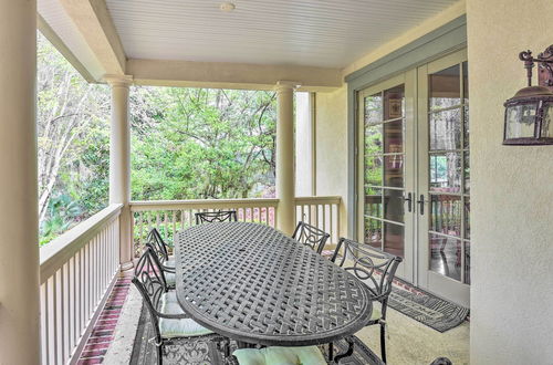 Foto 6 - Chic Bluffton Cottage w/ Yard, 7 Mi to Beach