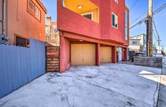 Photo 2 - Oxnard Apartment < 1/2 Mi to Beaches