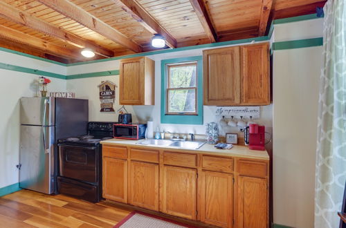 Photo 23 - Idyllic Southern Indiana Cabin Near Patoka Lake