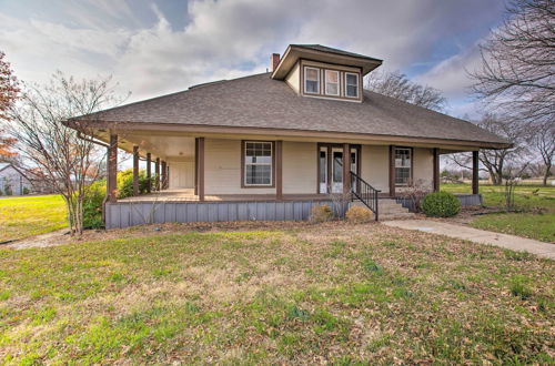 Photo 13 - Spacious Vacation Home: 10 Mi to Lavon Lake