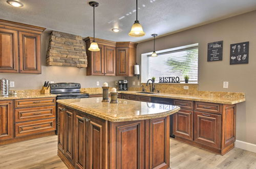 Photo 16 - Remarkable Gilbert Home: 2 Mi to Golf Courses