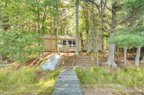 Photo 22 - Serene Woodruff Cottage: Lakefront Access