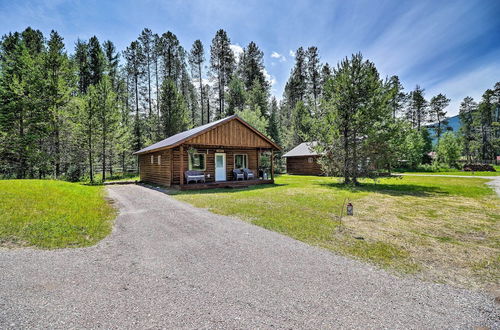 Foto 12 - Custom Cabin w/ Grill & Fire Pit: 7 Mi to Glacier