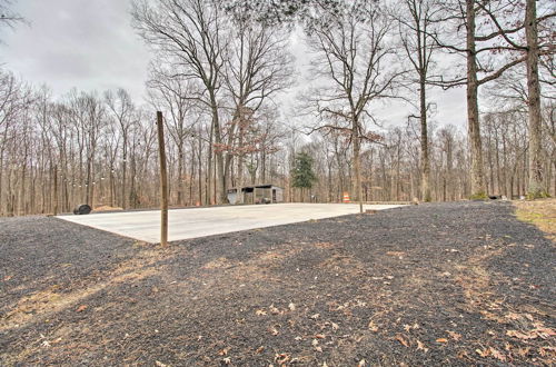 Photo 3 - Cozy Woodbridge Home w/ Fire Pit & Deck