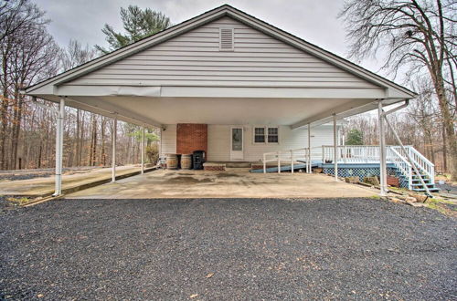 Photo 27 - Cozy Woodbridge Home w/ Fire Pit & Deck