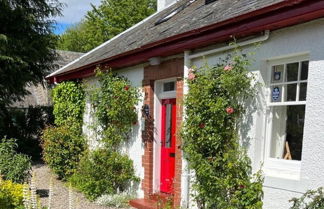 Photo 1 - Gorgeous Comrie Cottage, hot tub & Mountain Views