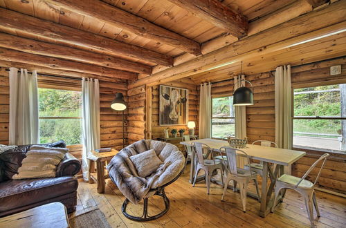 Photo 39 - Picture-perfect Vermont Mtn Cabin w/ Hot Tub