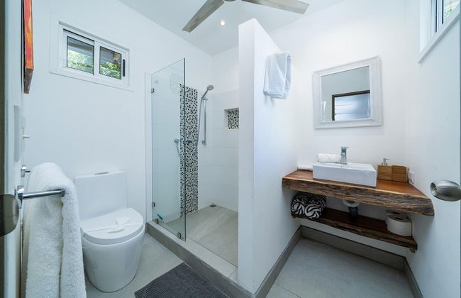 Playa Potrero - Cute Modern Containerhome w Pool for 2 People - Foto 14