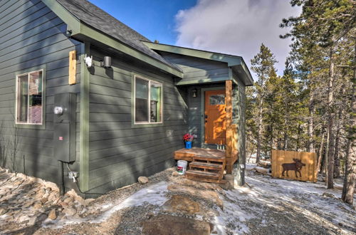 Foto 17 - Rocky Mountain Alma Cabin With Deck & Hot Tub