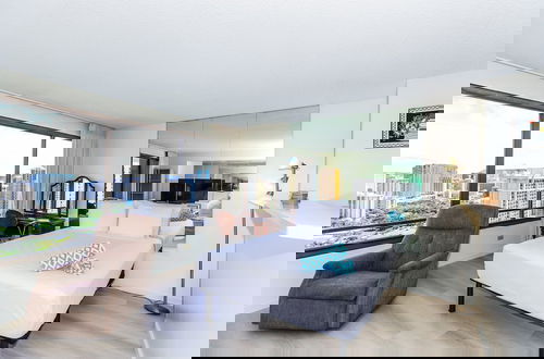 Foto 18 - Spacious Condos with Private Balcony at Discovery Bay - Free Wifi, Near Beaches!
