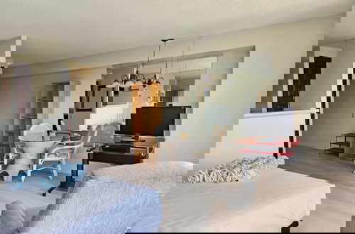 Foto 21 - Spacious Condos with Private Balcony at Discovery Bay - Free Wifi, Near Beaches!