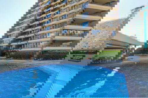 Foto 1 - Spacious Condos with Private Balcony at Discovery Bay - Free Wifi, Near Beaches!