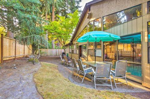 Photo 5 - Lovely Manorwood Home w/ Private Indoor Pool