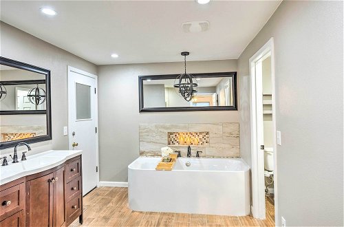 Photo 20 - Lovely Manorwood Home w/ Private Indoor Pool