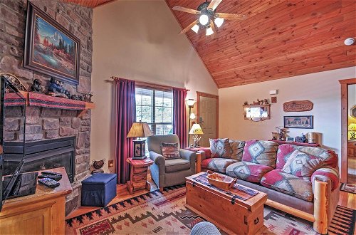 Foto 26 - Branson West Resort-style Cabin Rental w/ Porch
