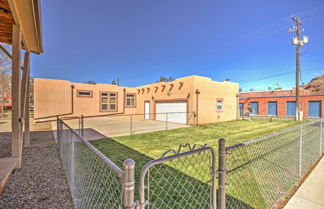 Photo 3 - Beautiful Kanab Home w/ Yard - Walk to Restaurants