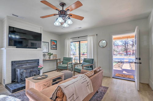 Photo 3 - Modern Kanab Home: Fire Pit, Red Rock Views