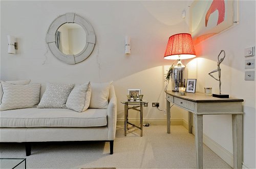 Foto 13 - Charming 1 Bed Flat Chelsea