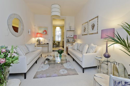 Photo 10 - Charming 1 Bed Flat Chelsea