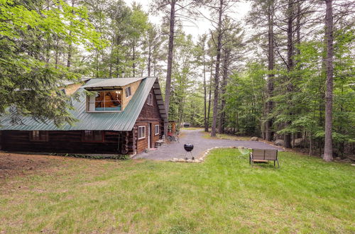 Photo 12 - Cozy Elizabethtown Cabin w/ Fire Pit