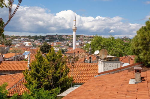 Foto 18 - Minimalist and Rooftop Flat With Terrace in Izmir