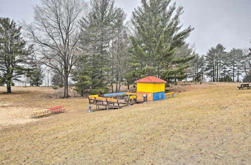 Photo 22 - Waterfront Castle Rock Lake Cabin w/ Deck & Grill