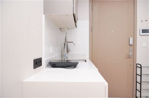 Photo 6 - Comfort And Nice 1Br Apartment At Gold Coast