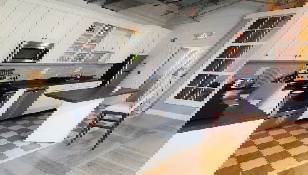 Primary image