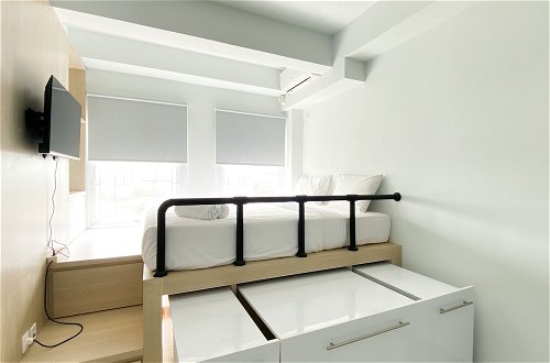 Foto 5 - Simply Look Studio Room At Patraland Urbano Apartment
