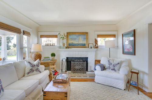 Photo 12 - Beautiful South Oceanside Bungalow: 1 Mi to Beach